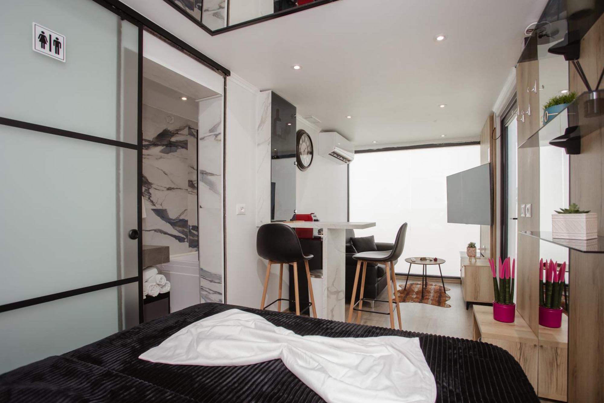 446 Tiny House Shiroke Villa Ngoại thất bức ảnh