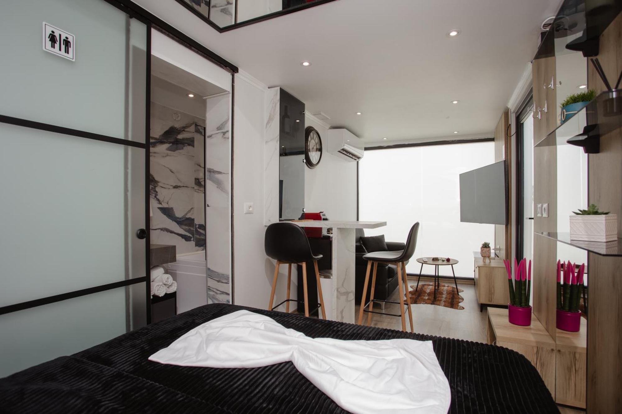 446 Tiny House Shiroke Villa Ngoại thất bức ảnh